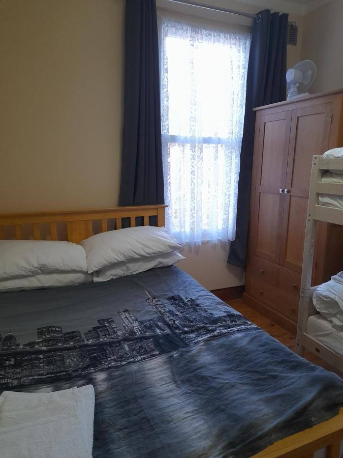 Bubblesbnb- 4 Bedroom House 伦敦 外观 照片